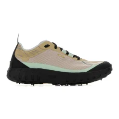 001A Sneaker