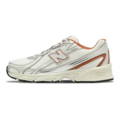 740 V2 Running Shoes